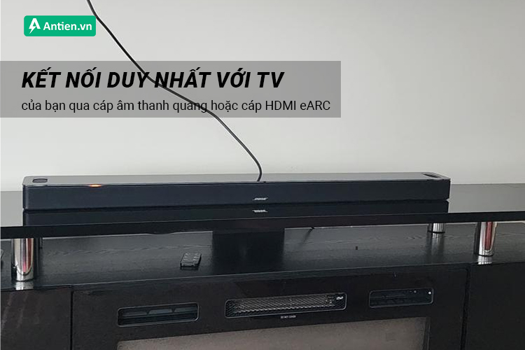 Kết nối với TV thông qua cổng HDMI eARC, cổng quang học ngay sau TV