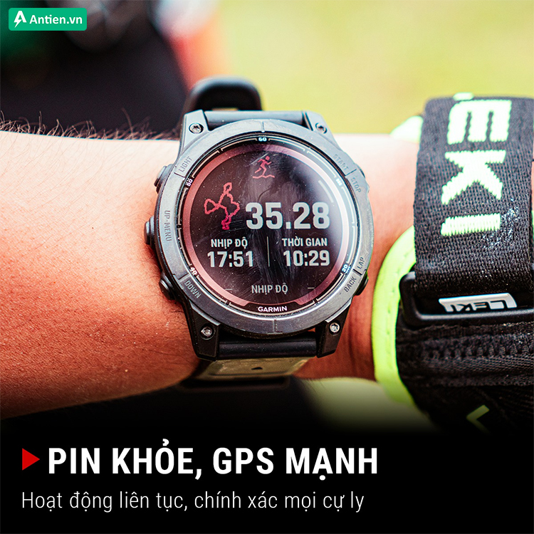 Bên cạnh thông tin hiệu suất, runner ưu tiên chọn đồng hồ GPS chính xác và thời lượng pin bền