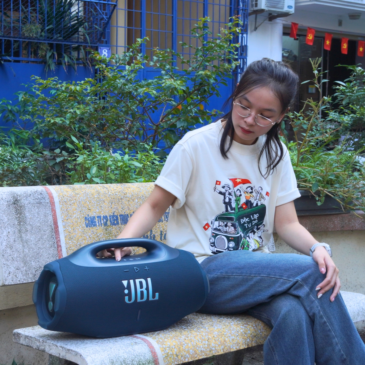 JBL Boombox 4 hỗ trợ kết nối nhanh chóng hiện đại