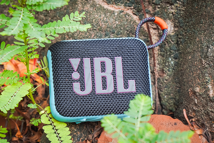 JBL Go 4 pin lên đến 7 tiếng