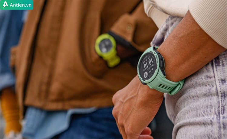 Instinct 2 sở hữu thiết kế cứng cáp theo chuẩn quân đội Mỹ