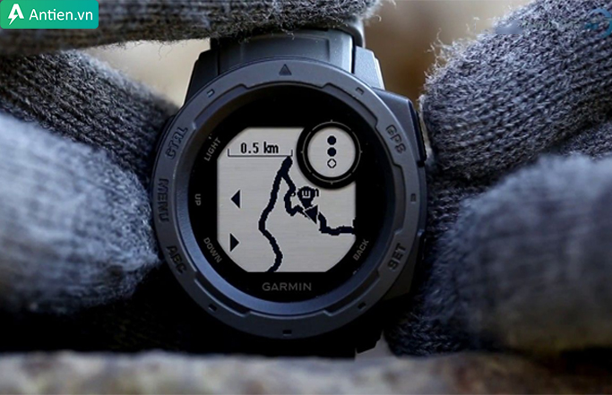 Yên tâm phiêu lưu với trọn bộ cảm biến hiện đại, mới mẻ trên Instinct Series