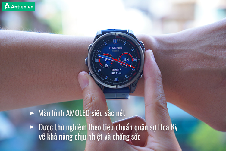 Quatix 8 nổi bật với thiết kế sang trọng, đẳng cấp nhưng bền bỉ