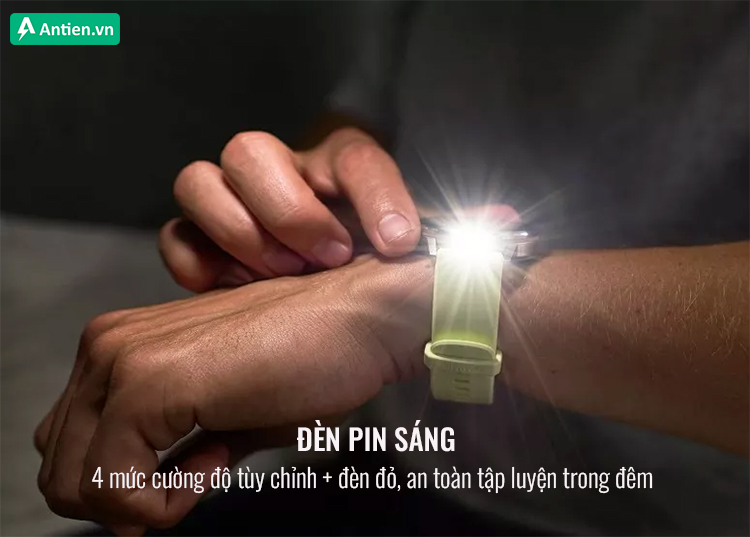 Hệ thống đèn LED sáng giúp bạn dễ tìm đồ và an toàn khi tập luyện trong đêm