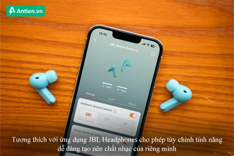 Tương thích với ứng dụng JBL Headphones cho phép tùy chỉnh chất âm theo ý riêng của bạn