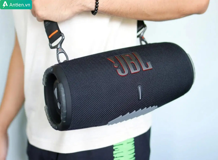 Dây đeo đi kèm với JBL Xtreme 3 