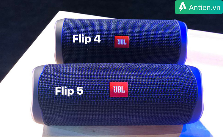 JBL Flip 5 có kích thước lớn hơn người đàn anh Flip 4